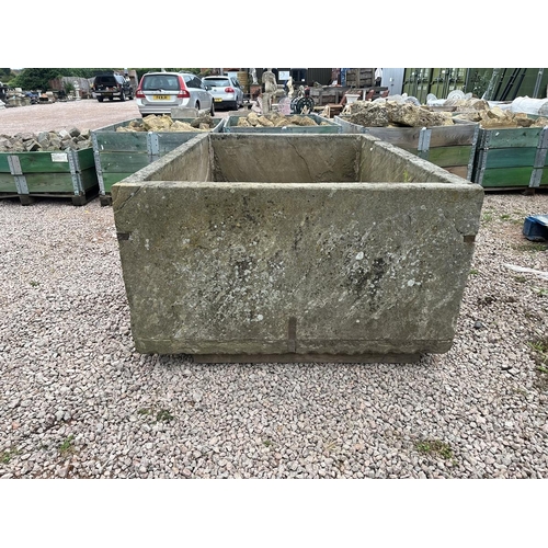 644 - Very large antique stone trough - Approx size: W: 200cm D: 136cm H: 73cm