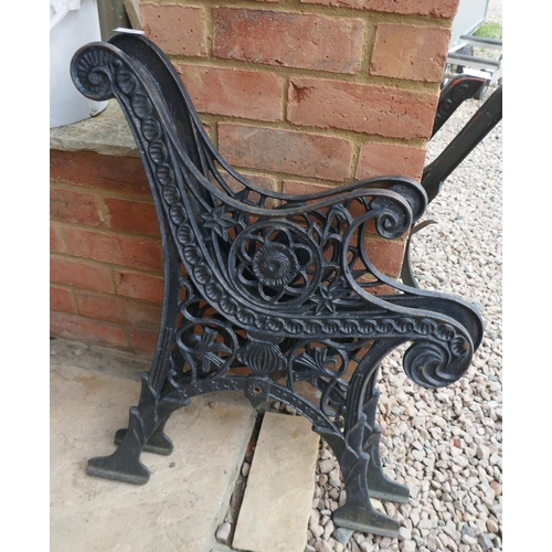 573 - Cast iron bench ends