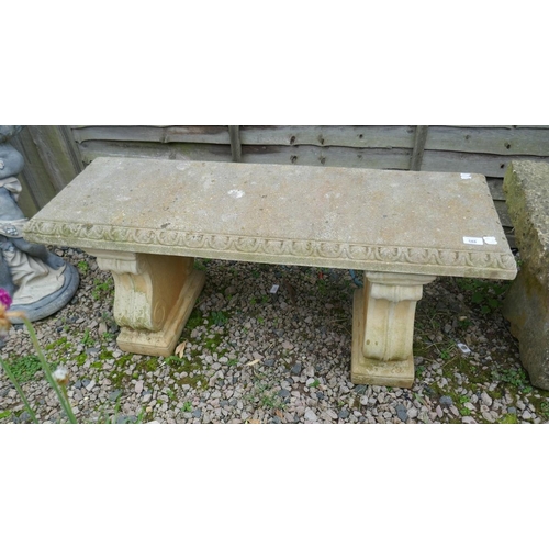 588 - Stone garden bench