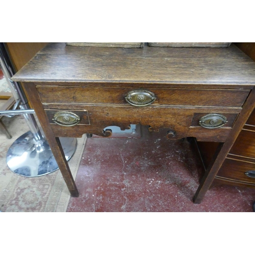 461 - Antique oak lowboy – Length 74cm, Depth 51cm, Height 72cm