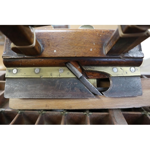 482 - Vintage wood plane