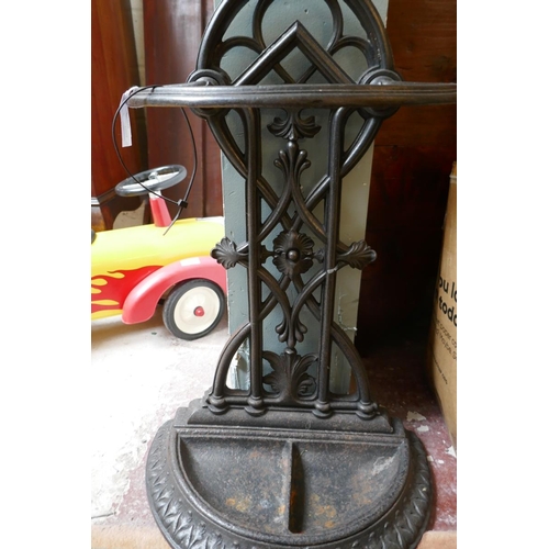 527 - Cast iron hall stick/umbrella stand