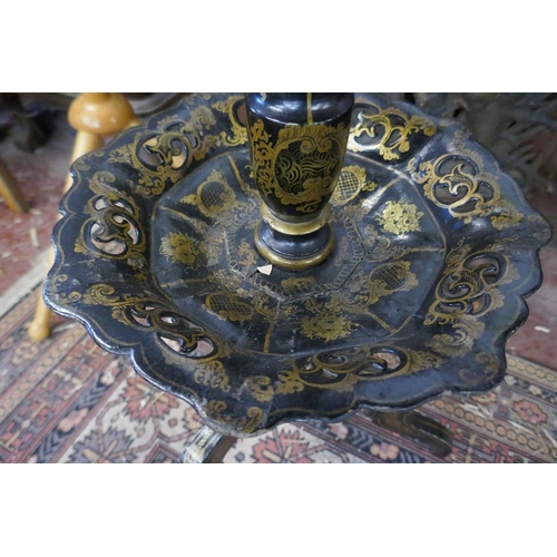 543 - Victorian hand decorated papier mache table