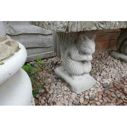 580 - Stone squirrel bench