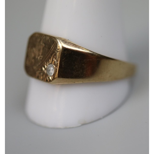 86 - 9ct gold stone set cygnet ring - Size Z+1 - 3.3g