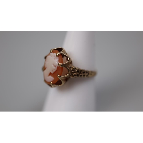 92 - 9ct gold stone set ring - Approx weight 1.8g together with a gold cameo ring