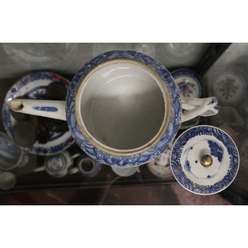 378 - Collection of Oriental china