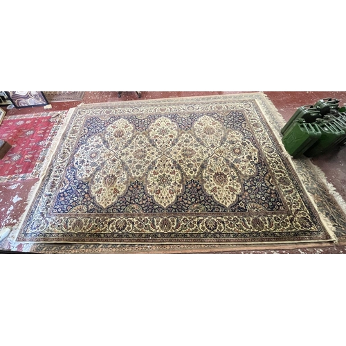 300 - Large patterned rug - Approx size: 360cm x 248cm