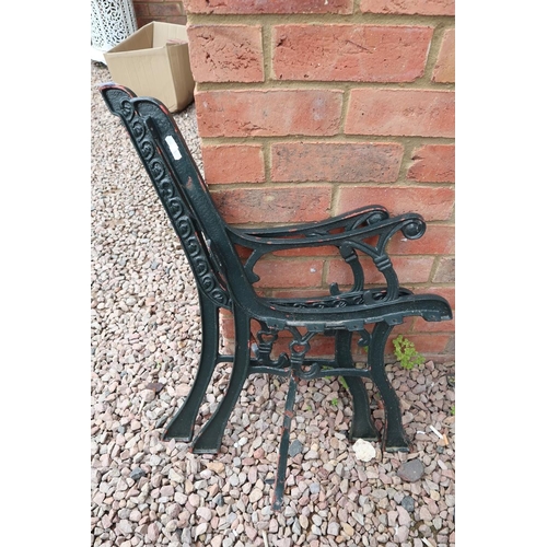 379 - Cast iron bench ends