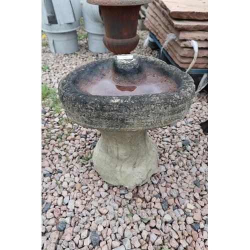 391 - Small stone birdbath - Approx height: 34cm