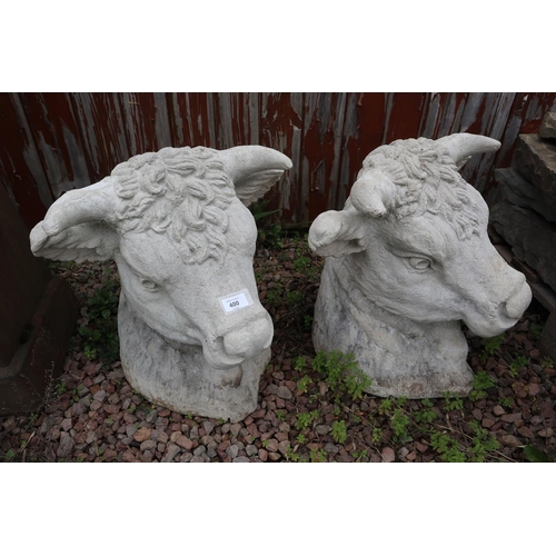 400 - Pair of stone bulls heads - Approx height: 46cm