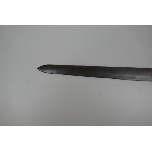 116 - Gauche (Left) handed dagger