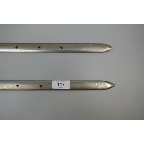 117 - Pair of Chinese fighting swords