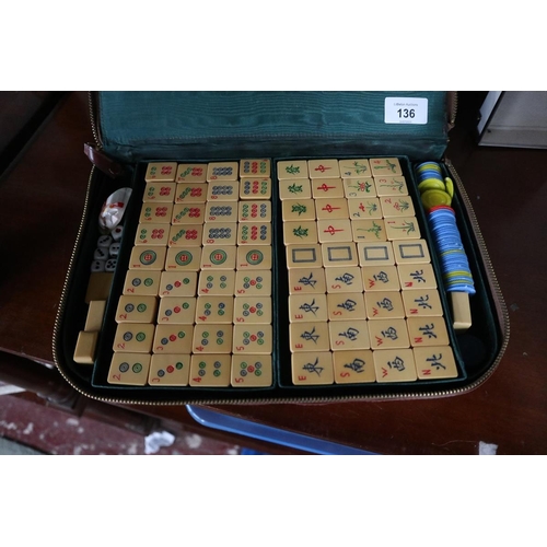 136 - Mahjong set