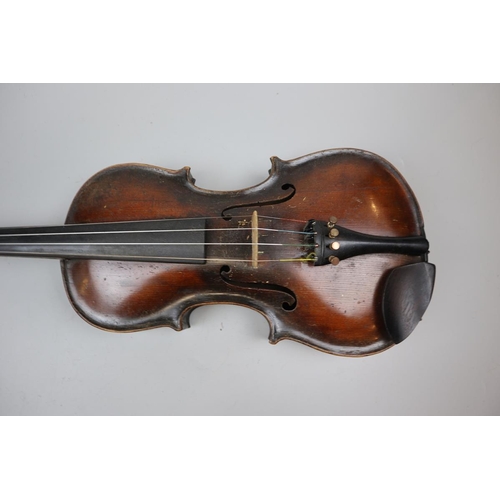 171 - Vionlin in case - Model of Jacob Stainer with 2 bows