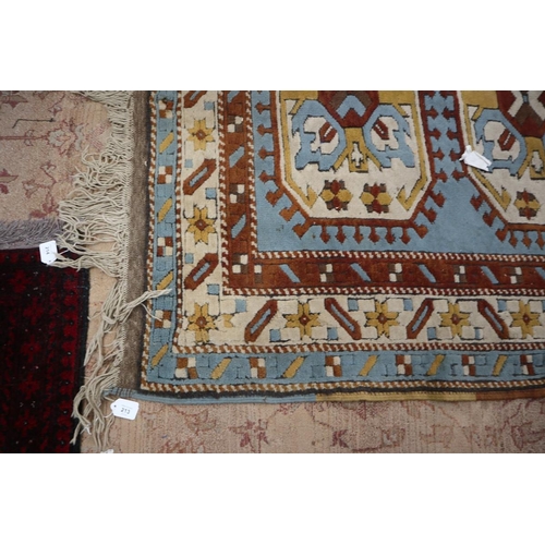 213 - Good quality hand woven rug - Approx size: 184cm x 131cm