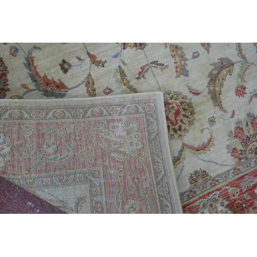 271 - Chinese rug - Approx size: 251cm x 166cm