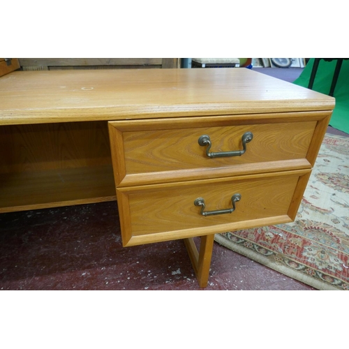 288 - G plan sideboard - Approx size: W: 150cm D: 46cm H: 64cm