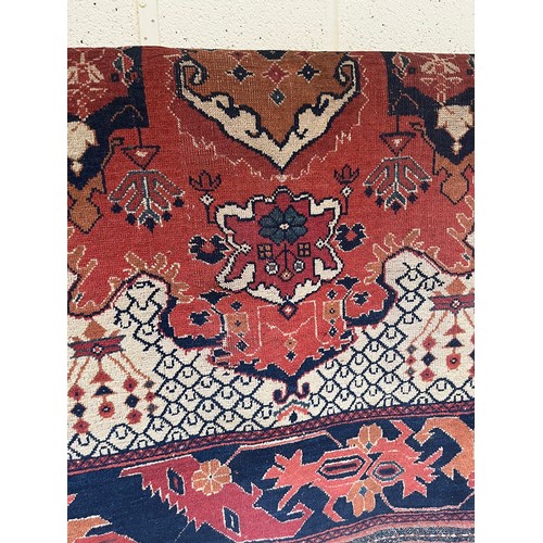 323 - 1900-1930s Pursian Meshkin rug - Approx size: 147cm x 103cm