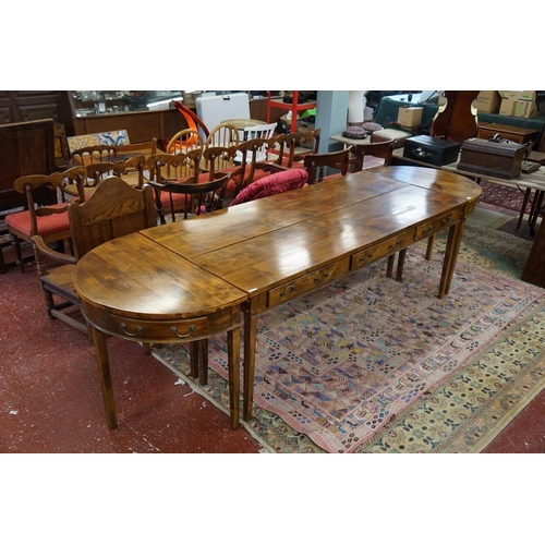 388 - 4 piece separating dining table - Approx. overall length 305cm