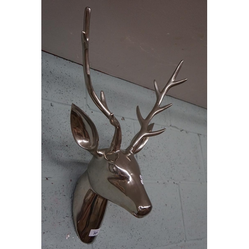 301 - Chrome sculpture of a stags head