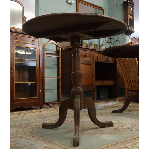 305 - Tilt top table - Diameter approx. 73cm