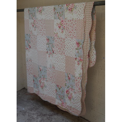 412 - King size floral quilt