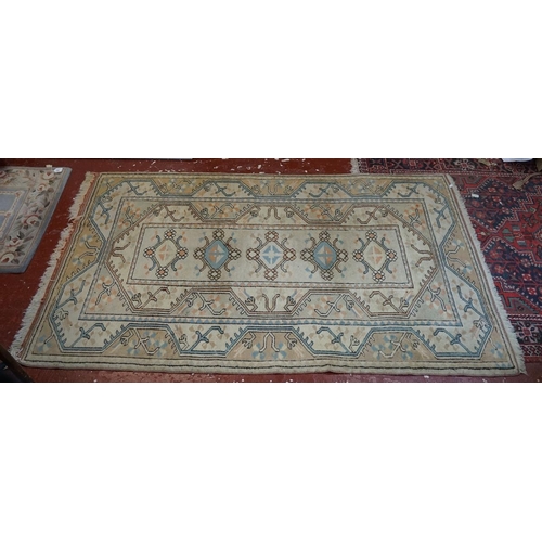 431 - Handmade Persian tribal rug - Approx size: 206cm x 121cm