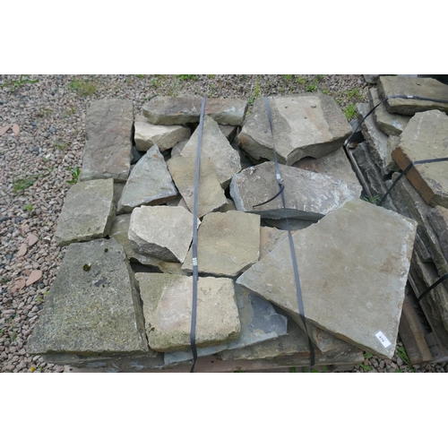 470 - 2 pallets York stone crazy paving/cuts approx 8sqm