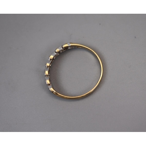 67 - 9ct gold diamond 1/2 hoop ring - Size: N½