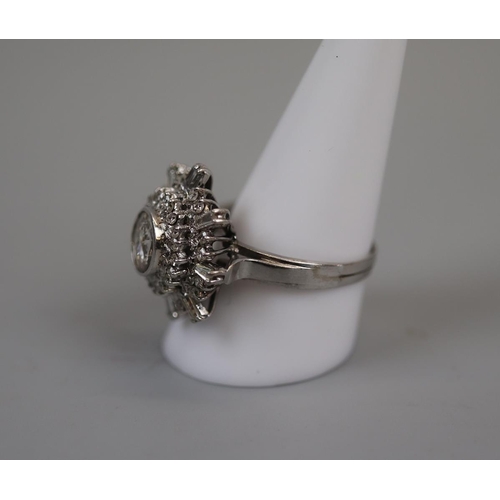 68 - Fine 18ct white gold diamond set ring - Size: T