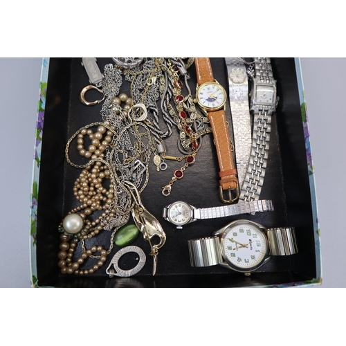 83 - Collection of costume jewellery to include gold