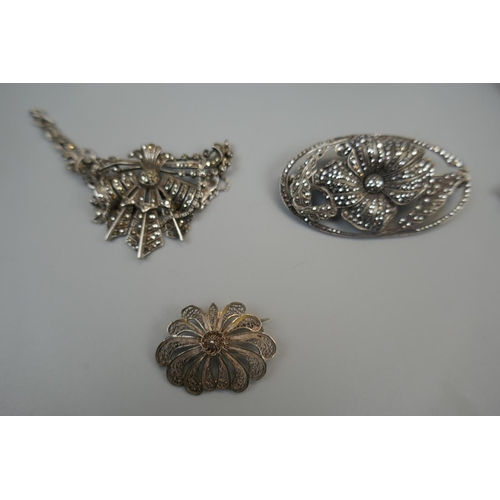 87 - Collection of Marcasite jewellery