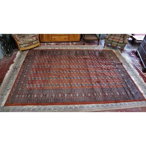 369 - Large Persian style rug - 314cm x 223cm