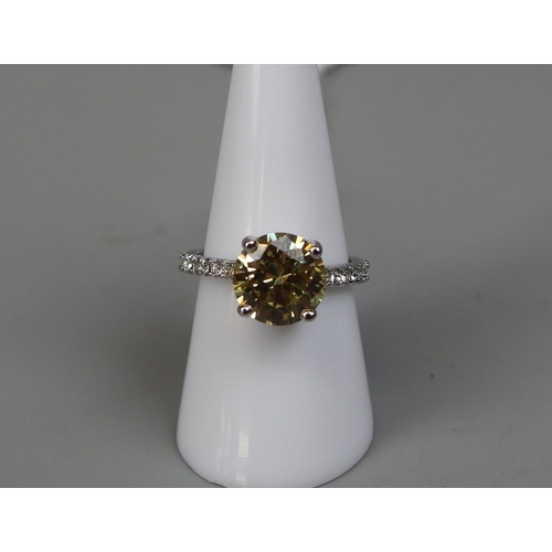 59 - Silver solitaire ring - Size: P