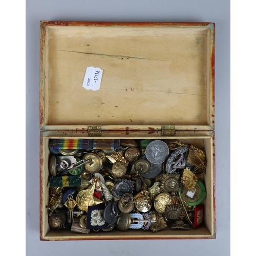 251 - Collection of military buttons, pins, medals etc