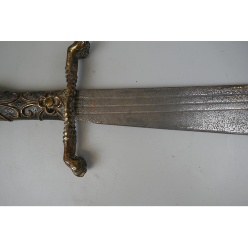 322 - Eagles head handle short sword