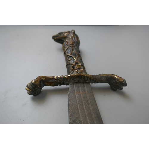 322 - Eagles head handle short sword