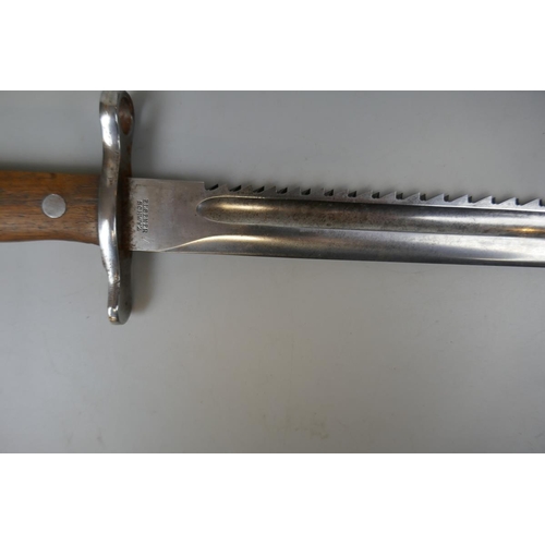 328 - Swiss army saw back bayonet