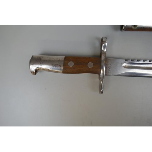 328 - Swiss army saw back bayonet