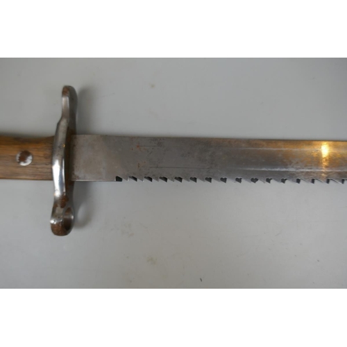 328 - Swiss army saw back bayonet