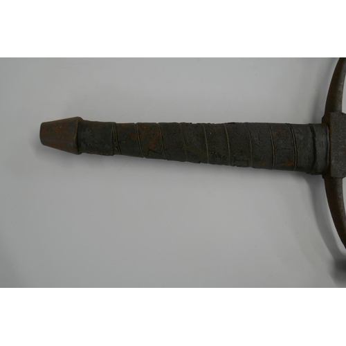 363 - Victorian copy of a 2 handed German sword - L: 128cm approx