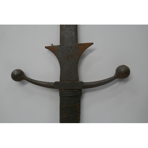 363 - Victorian copy of a 2 handed German sword - L: 128cm approx