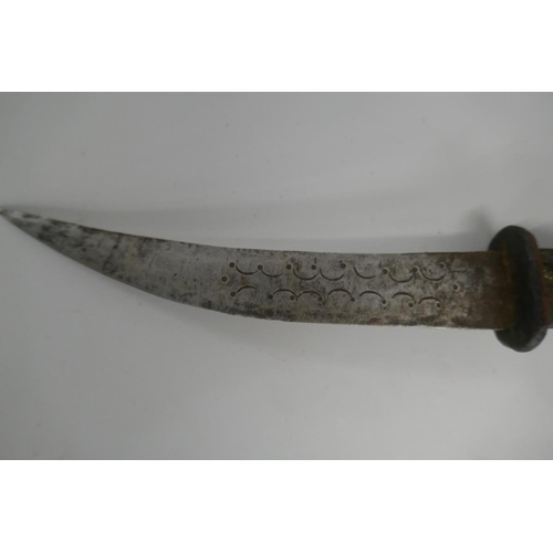 369 - 3 daggers in a crocodile scabbard with buckhorn handles