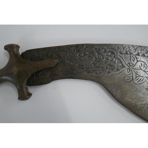 372 - Indo-Persian fighting knife