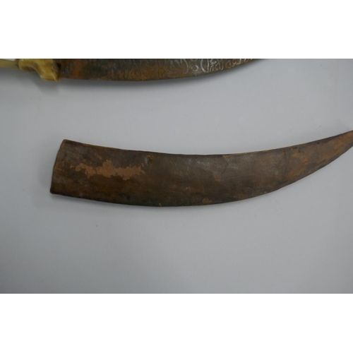 375 - Indo-Pursian 2 bladed dagger