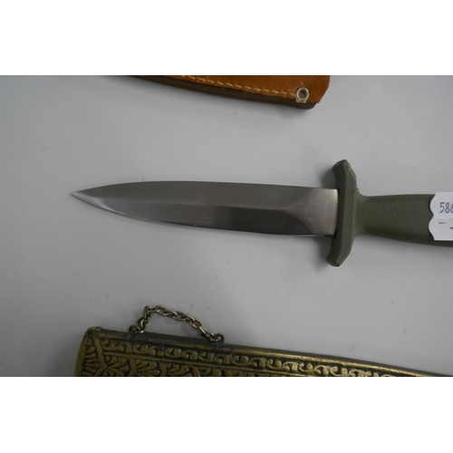 393 - Gerber style knife together with another