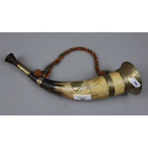 76 - Horn & brass hunting horn