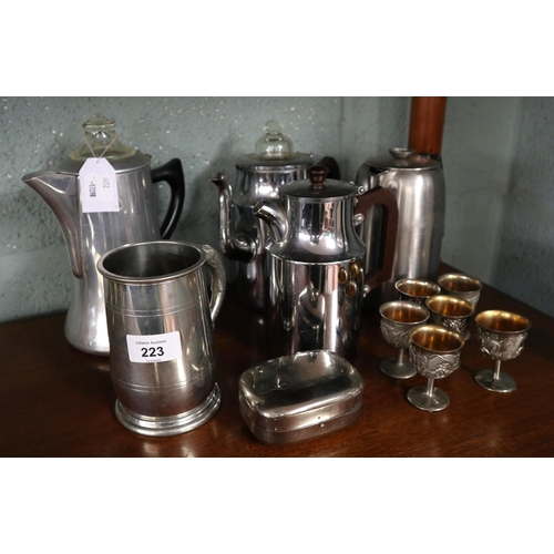 223 - Collection of silverplate to include pewter and Old Hall