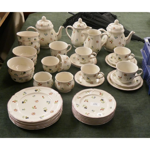 227 - Collection of Villeroy & Boch Petit fleur tea/coffee service